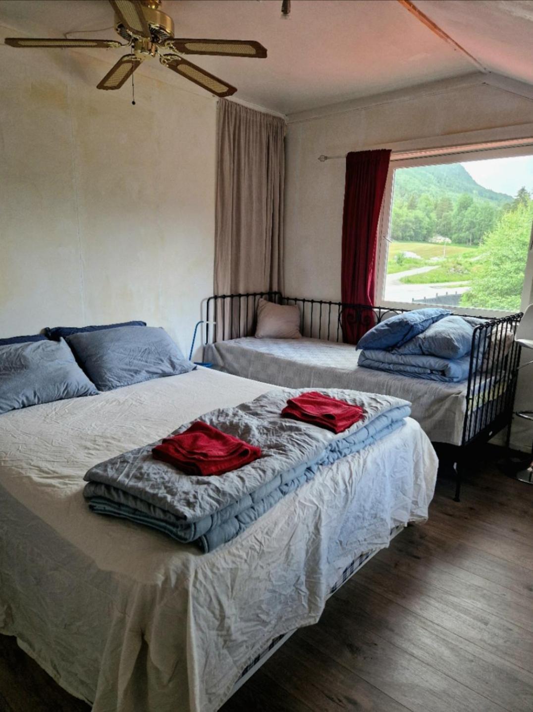 גול Holiday Rooms מראה חיצוני תמונה